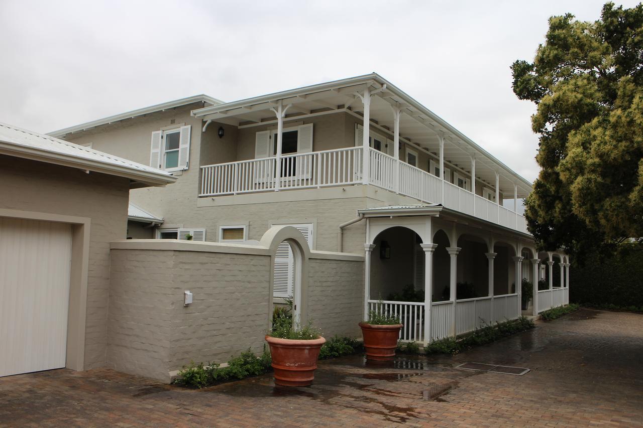Vivere Hermanus Bilik gambar